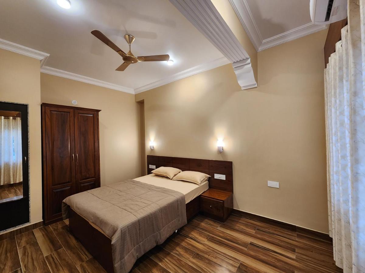 The Royal Oasis Goa Aparthotel Majorda Exterior photo
